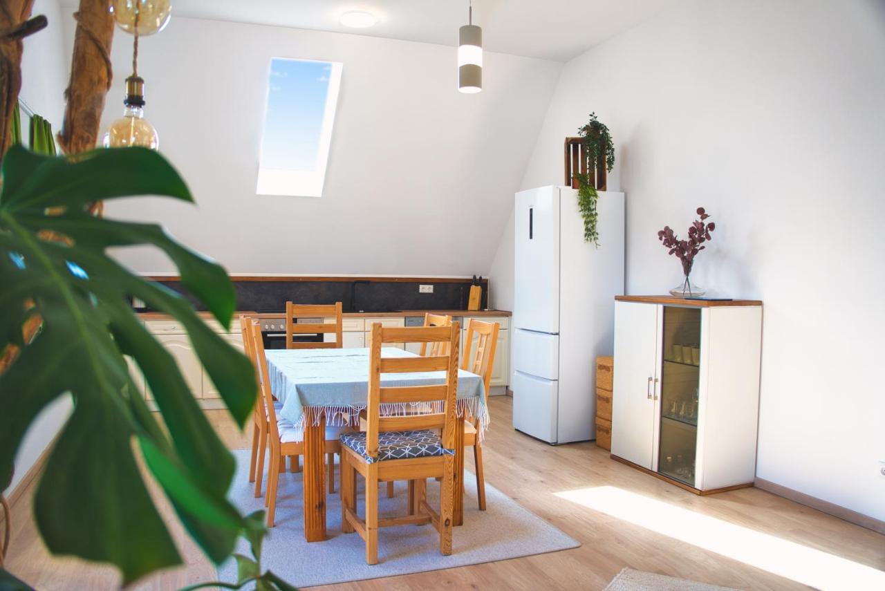 Luxus Apartment! Kueche, Balkon, Netflix, Parkplatz - 8 Personen Ilmmunster Exterior foto