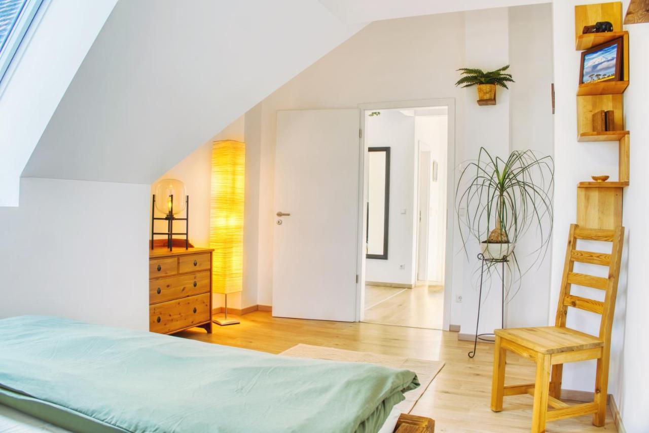 Luxus Apartment! Kueche, Balkon, Netflix, Parkplatz - 8 Personen Ilmmunster Exterior foto